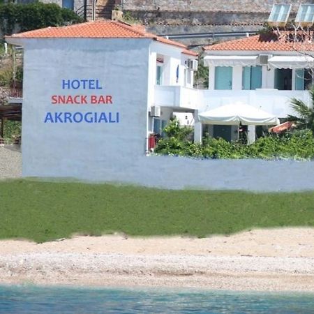 פלומרי Akrogiali Hotel מראה חיצוני תמונה