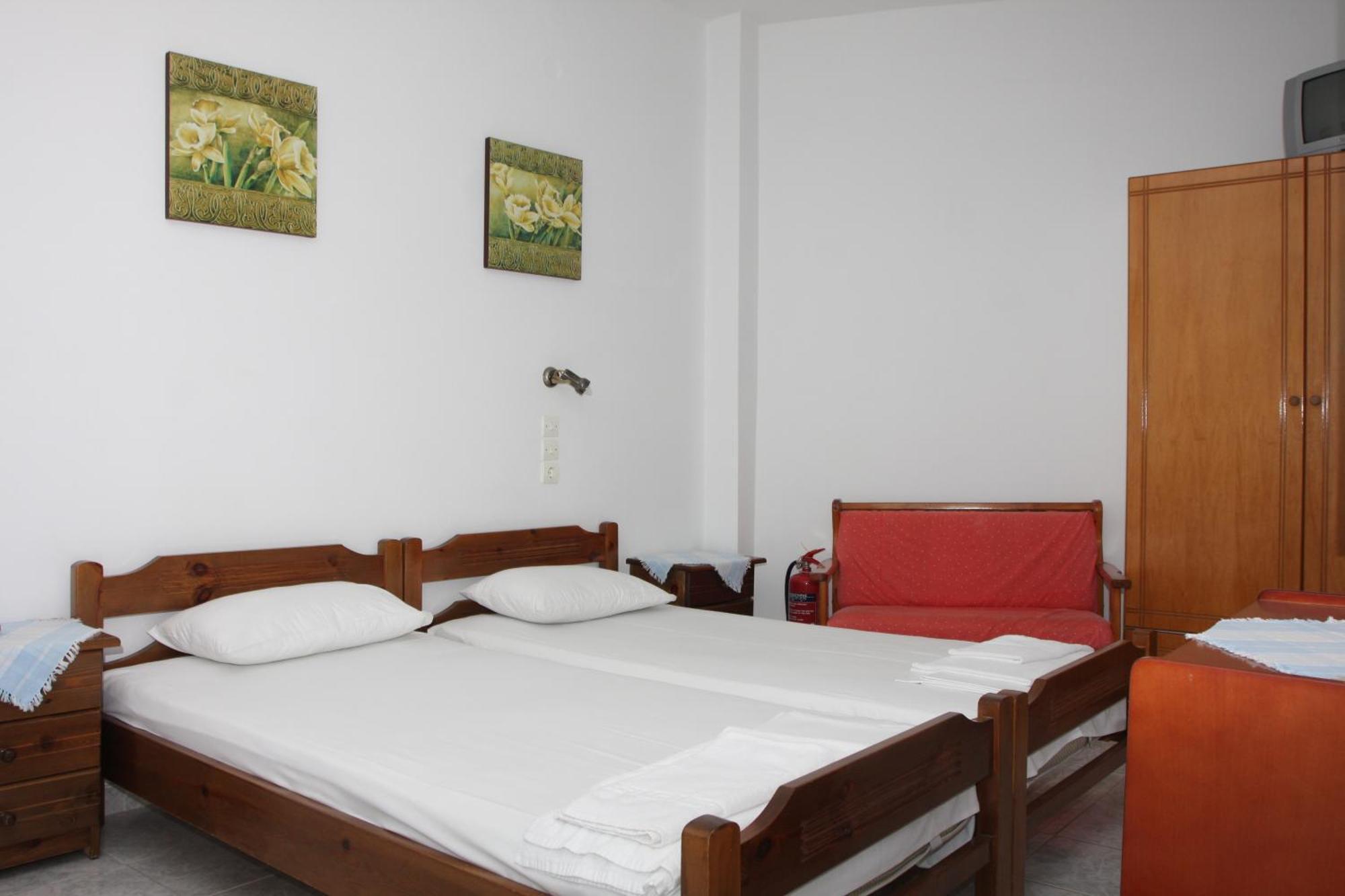 פלומרי Akrogiali Hotel מראה חיצוני תמונה